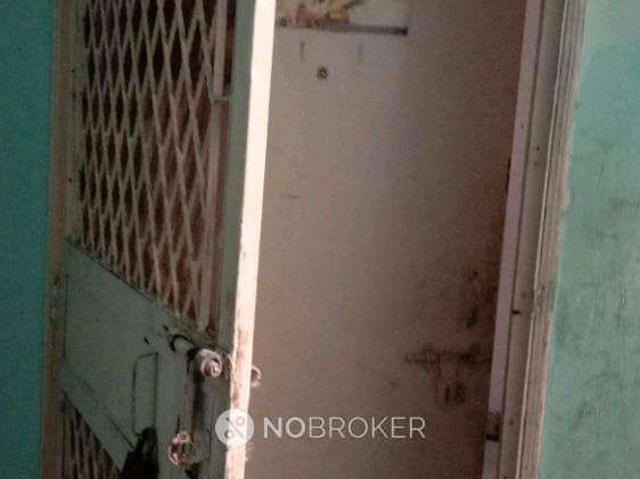 Flat for rent in Deri