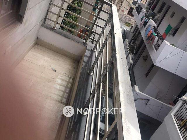Flat for sale in South West Delhi, Deri