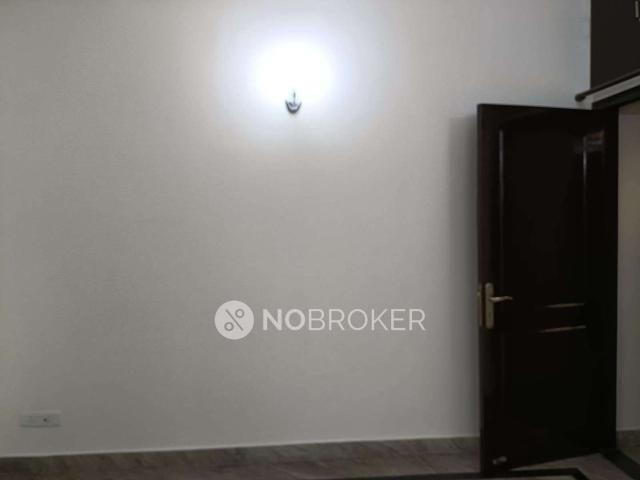 Flat for rent in South Delhi, Deri