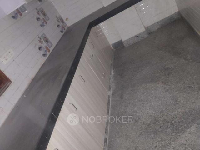 Flat for rent in West Delhi, Deri