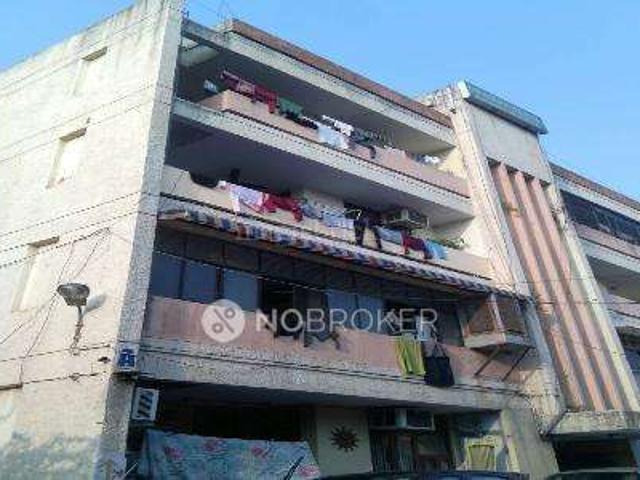 Flat for rent in East Delhi, Deri