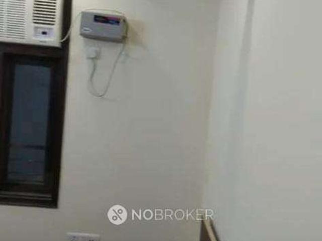 Flat for rent in Deri