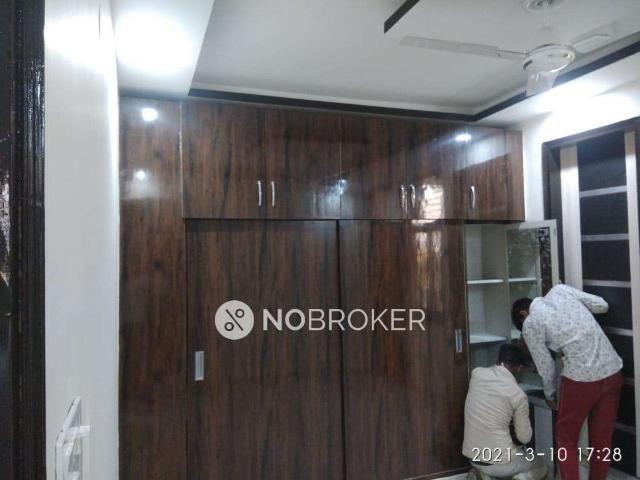 Flat for sale in West Delhi, Deri