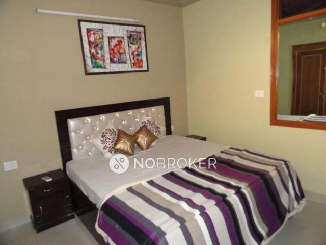 Flat for sale in South West Delhi, Deri