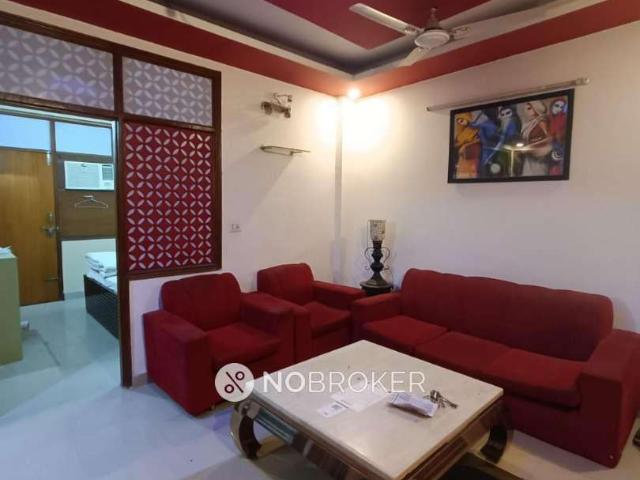 Flat for sale in South West Delhi, Deri