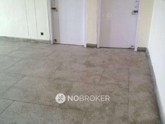 Flat for rent in Deri