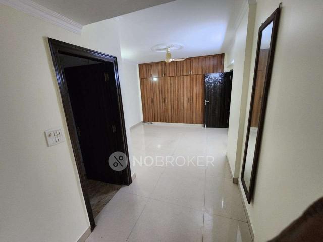Flat for rent in Deri