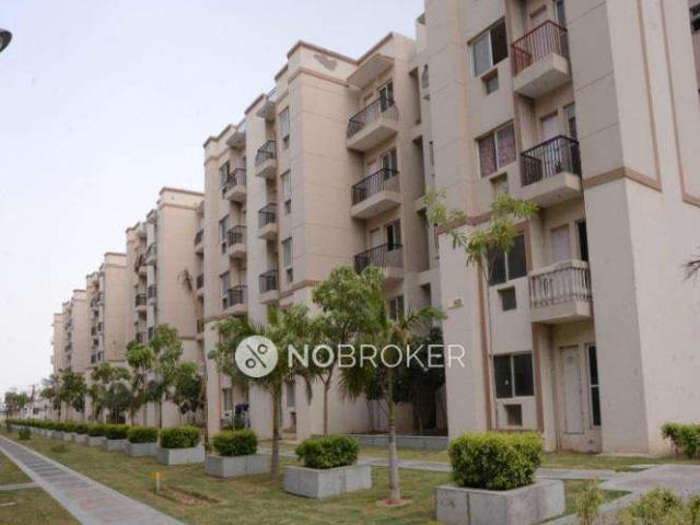 Flat for rent in Hariana
