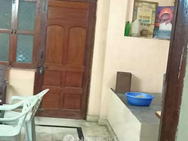 Flat for rent in East Delhi, Deri