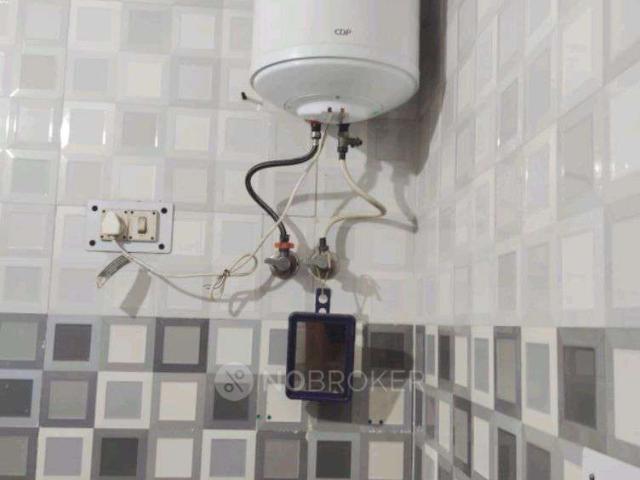 Flat for sale in West Delhi, Deri