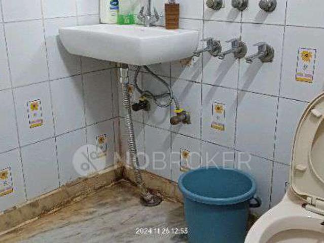 Flat for sale in South West Delhi, Deri