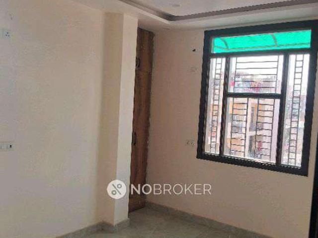 Flat for sale in Uttam Nagar, Delhi