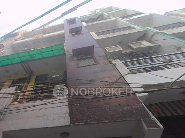 Flat for sale in West Delhi, Deri