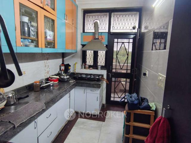 Flat for rent in West Delhi, Deri