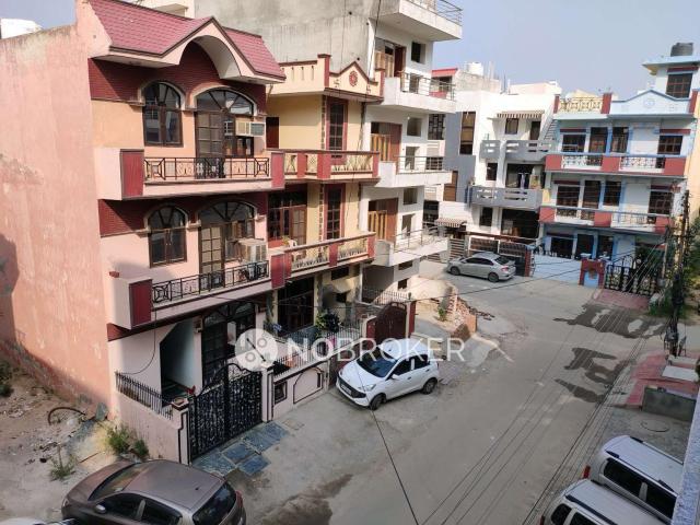 Flat for rent in Hariana