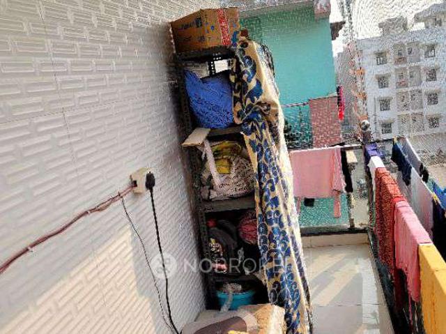 Flat for sale in South West Delhi, Deri