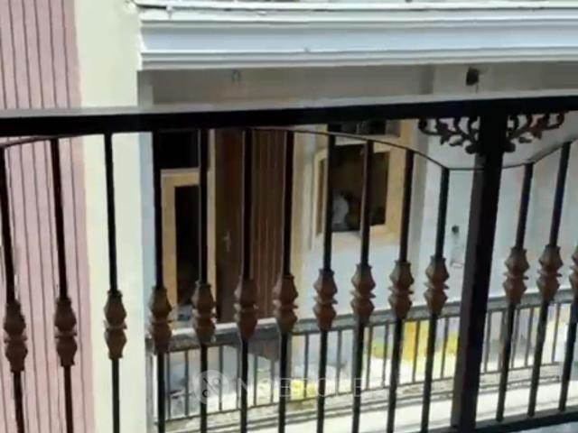 Flat for rent in South Delhi, Deri