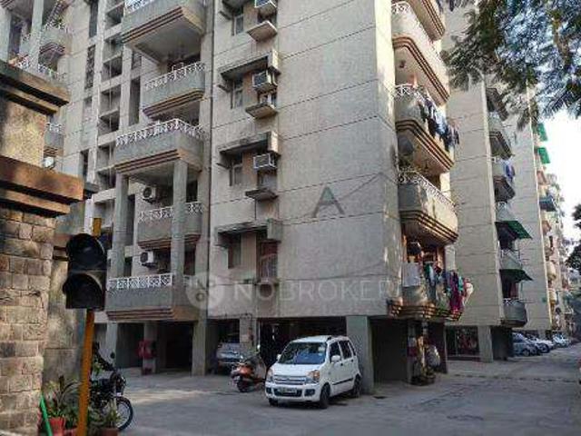 Flat for sale in South West Delhi, Deri
