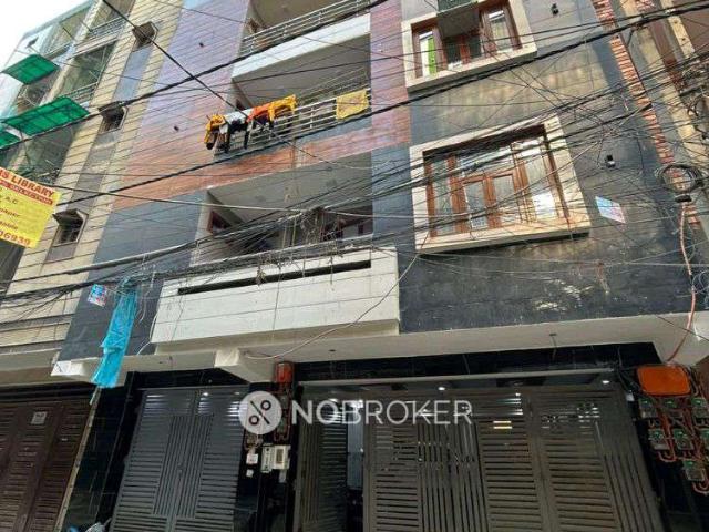 Flat for sale in South West Delhi, Deri