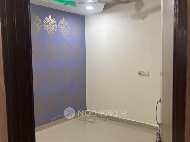 Flat for sale in West Delhi, Deri