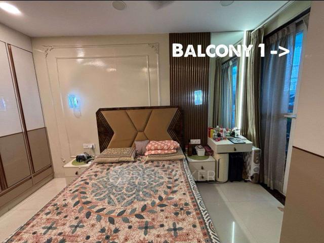 Flat for sale in South West Delhi, Deri