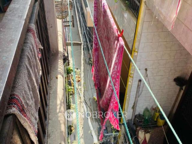Flat for rent in North West Delhi, Deri