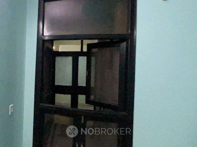 Flat for rent in Deri