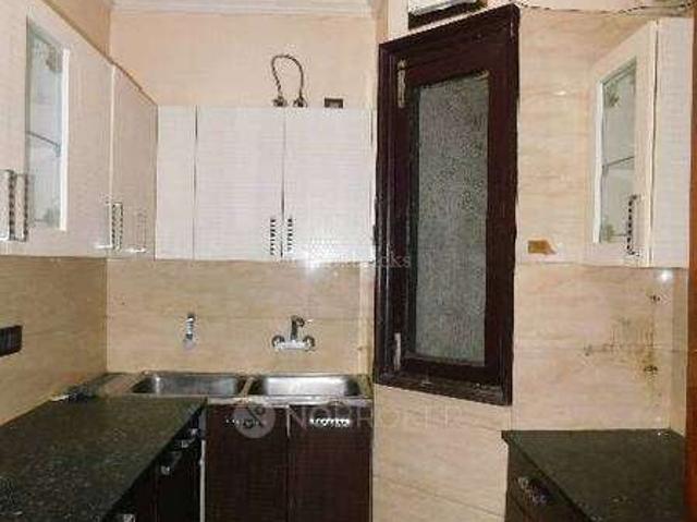Flat for rent in Deri
