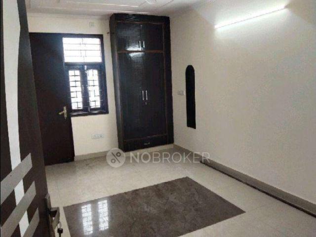 Flat for rent in South Delhi, Deri