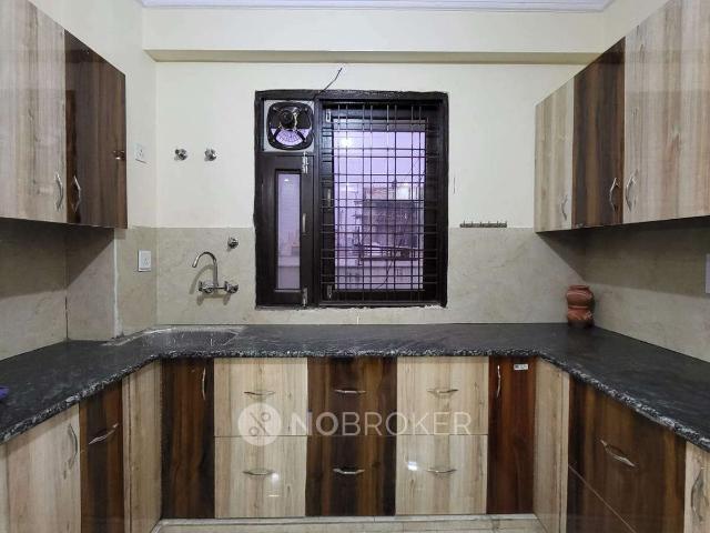 Flat for rent in Hariana