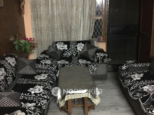 Flat for rent in South West Delhi, Deri