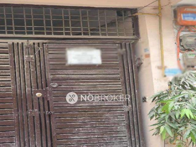 Flat for rent in West Delhi, Deri