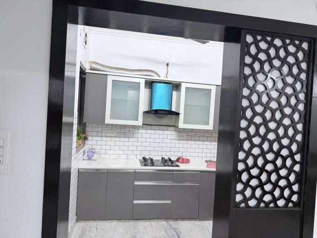 Flat for rent in South West Delhi, Deri