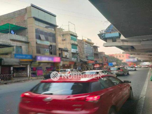 Flat for sale in West Delhi, Deri