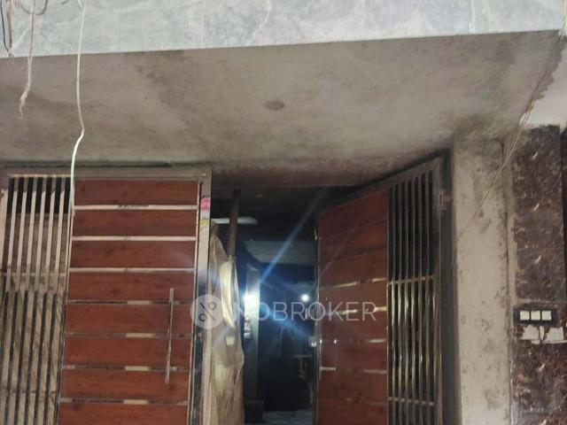 Flat for sale in Pitampura, Delhi