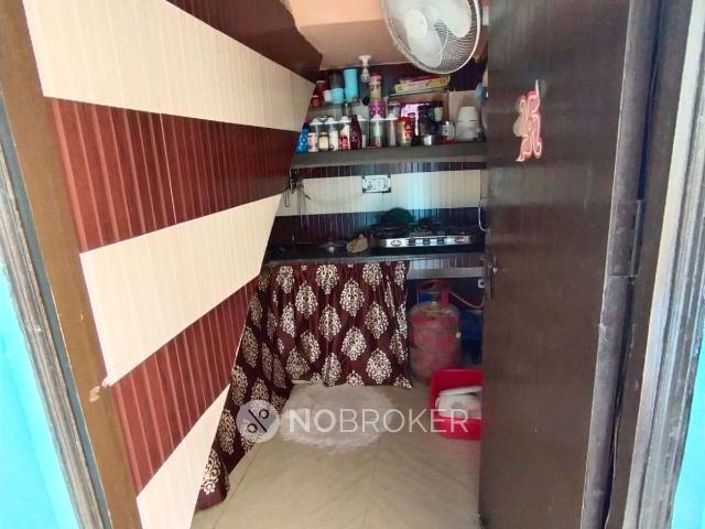 Flat for sale in North Delhi, Deri
