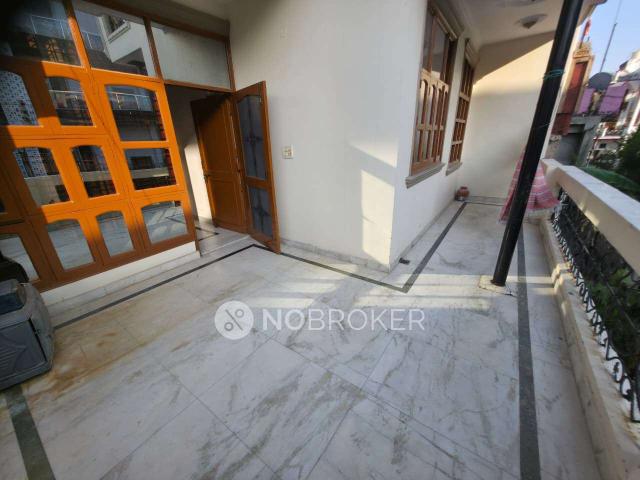 Flat for rent in Hariana