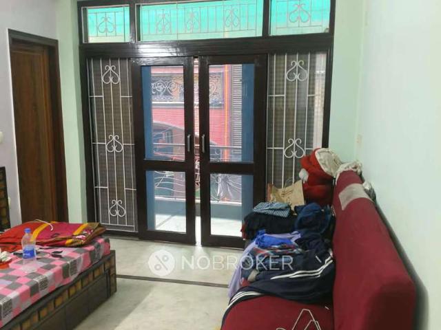 Flat for sale in South West Delhi, Deri