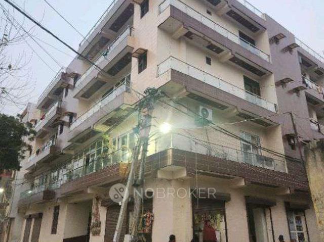 Flat for rent in South West Delhi, Deri
