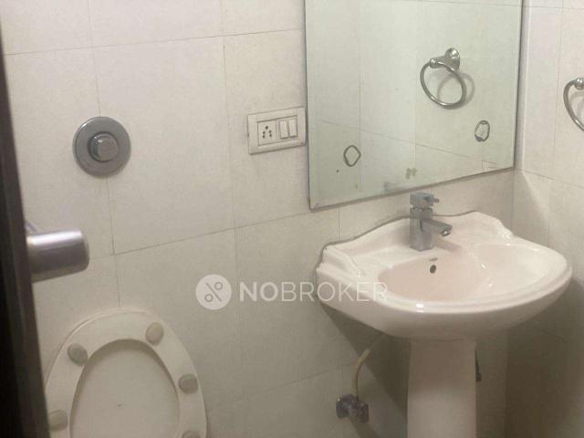 Flat for sale in West Delhi, Deri