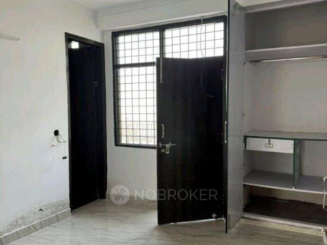 Flat for rent in New Delhi, Delhi