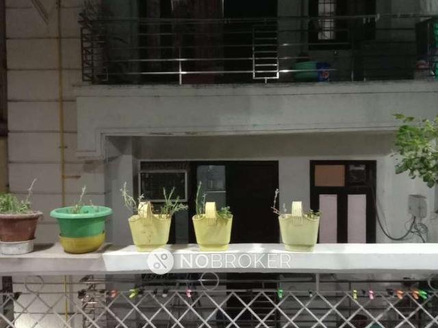 Flat for sale in South Delhi, Deri
