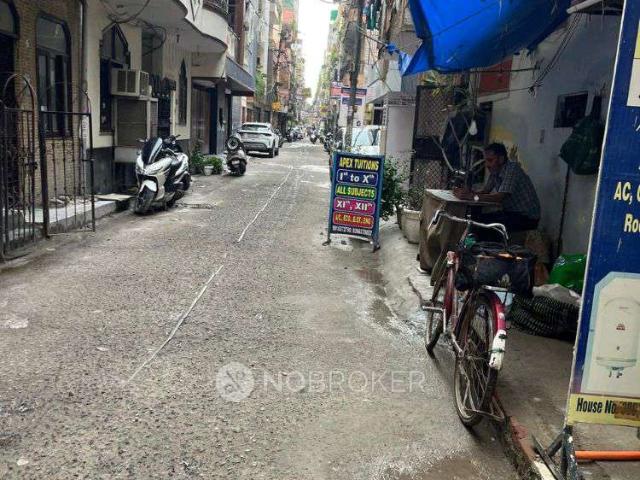 Flat for sale in G Block, Delhi