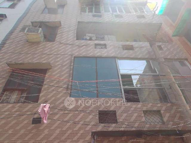 Flat for sale in East Delhi, Deri