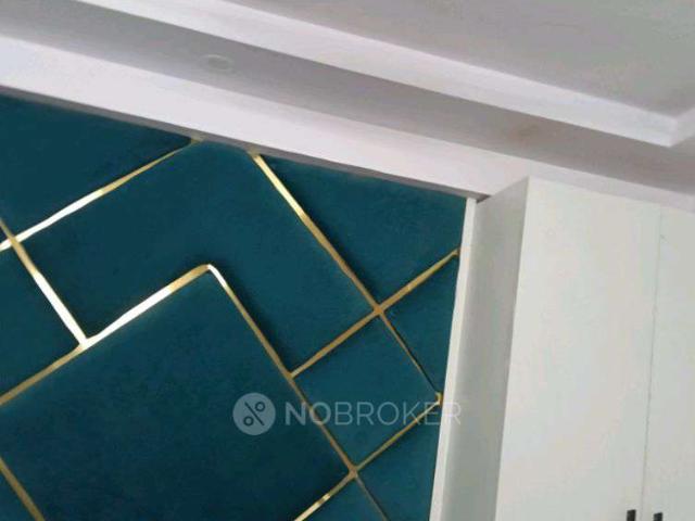Flat for sale in South West Delhi, Deri