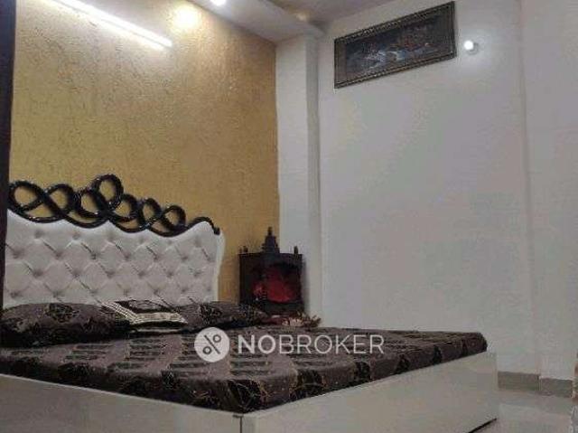 Flat for sale in West Delhi, Deri