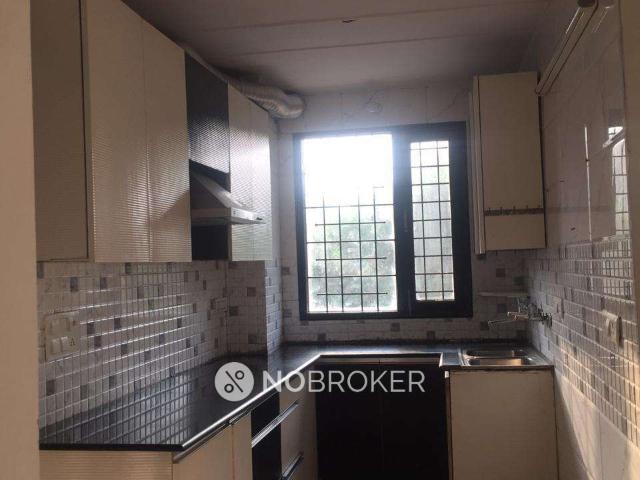 Flat for rent in North West Delhi, Deri