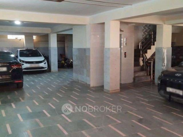 Flat for rent in West Delhi, Deri