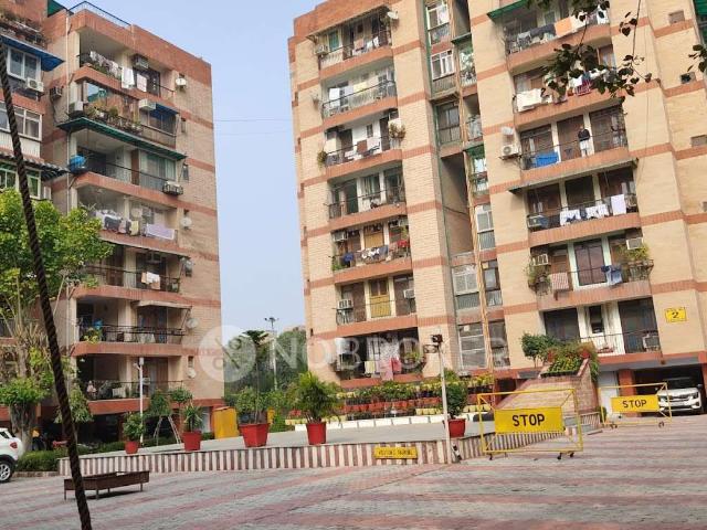 Flat for sale in West Delhi, Deri