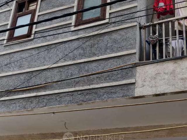Flat for rent in South Delhi, Deri